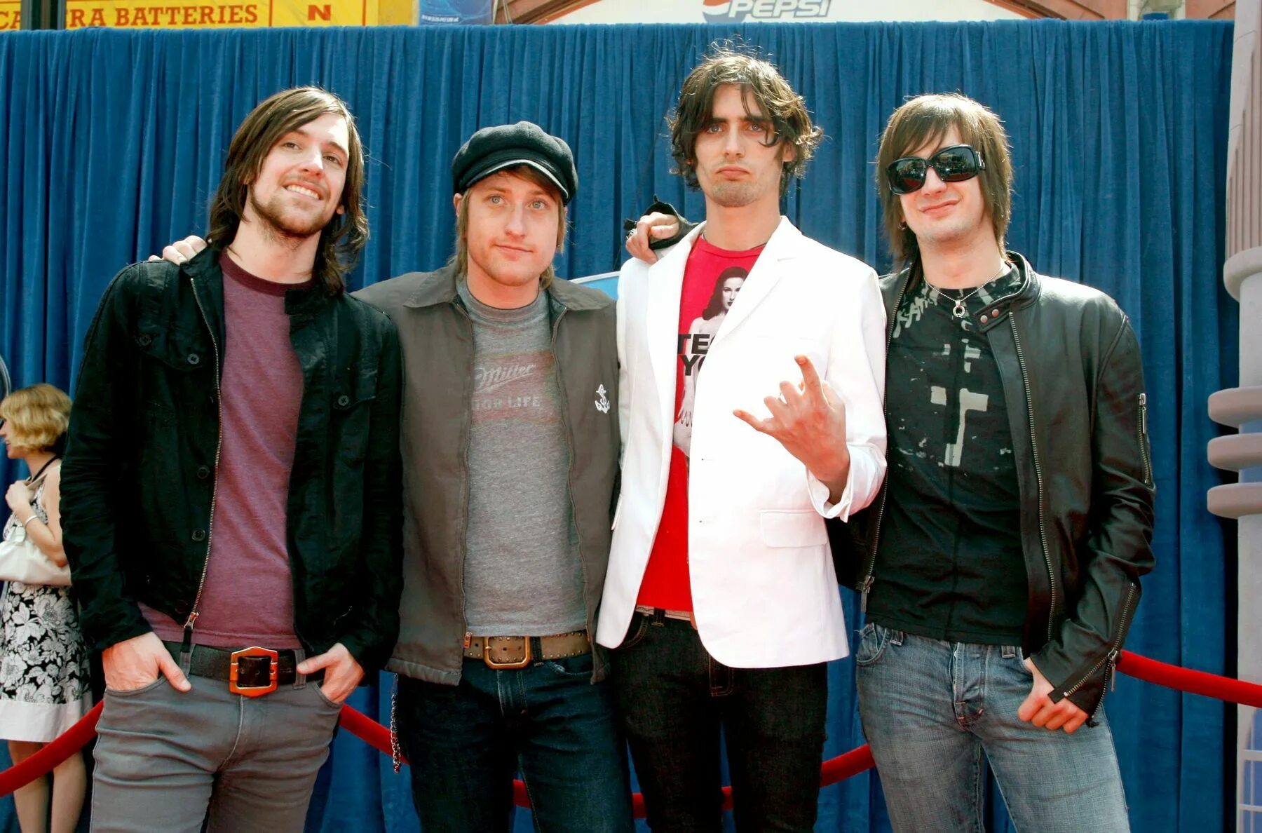 All the as on my. The all american rejects. группа the all-american rejects. the all american rejects 2025. all-american rejects 1980.