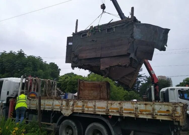 Снос судна. Сухогруз скадовск. Снос судна. Заброшенные корабли. Ржавый корабль сухум.