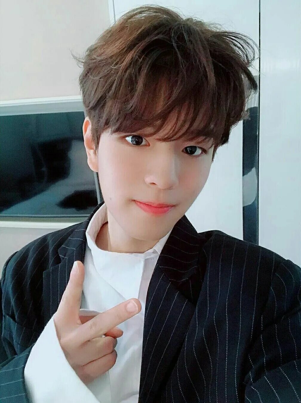 Ким сынмин улыбка. Сын минсонов. Минсоны stray kids. Группа stray kids сынмин. Сын минсонов.