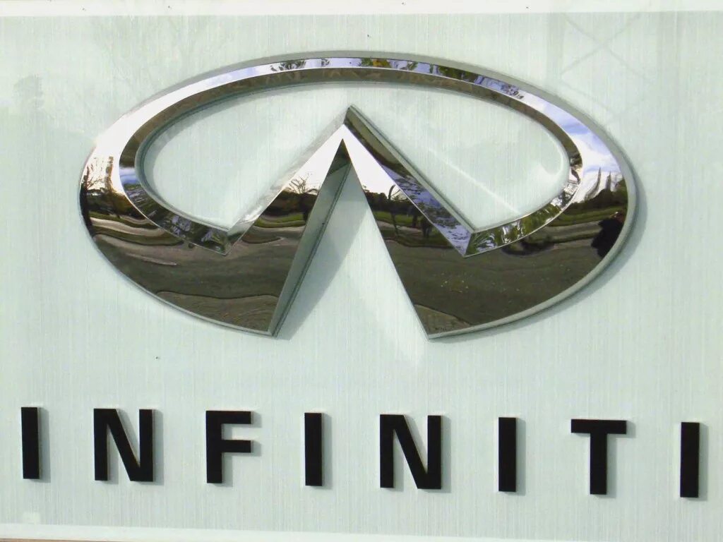 Infinity орел