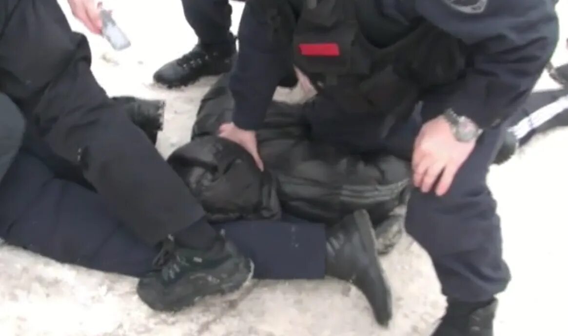 Кража киров. В кирове похитили. В кирове похитили. Онк это полиция. 19 летняя девушка.