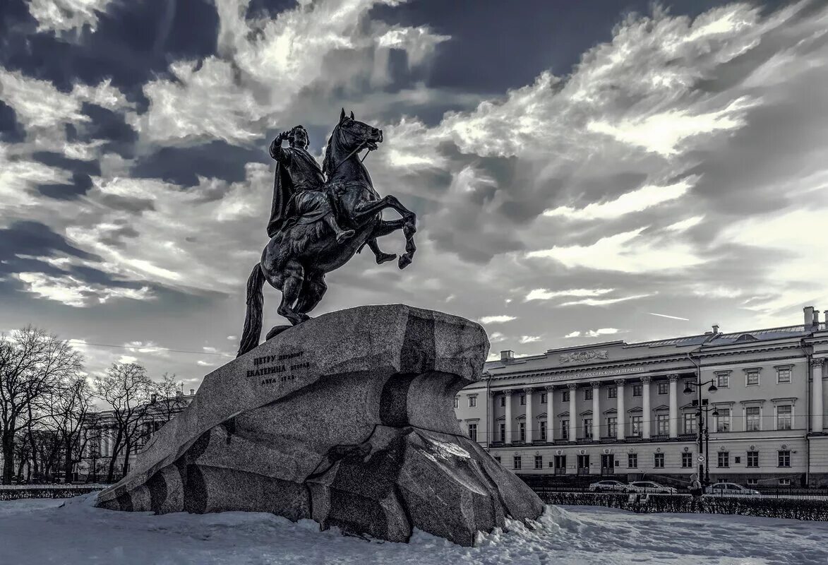 Памятник медному всаднику питер. Медный всадник памятник в Санкт-Петербурге. «Медный всадник» в Петербурге (1782). Медный всадник памятник. Медный всадник памятник Петру 1.