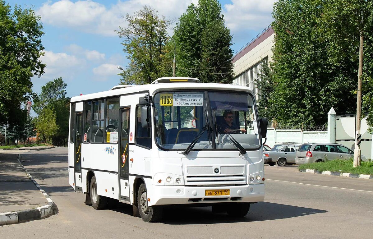 Автобус 1063 дзержинский. Автобус 1063 Дзержинский Алма Атинская. 305 Автобус Дзержинский. Маршрут 305 автобуса Дзержинский.