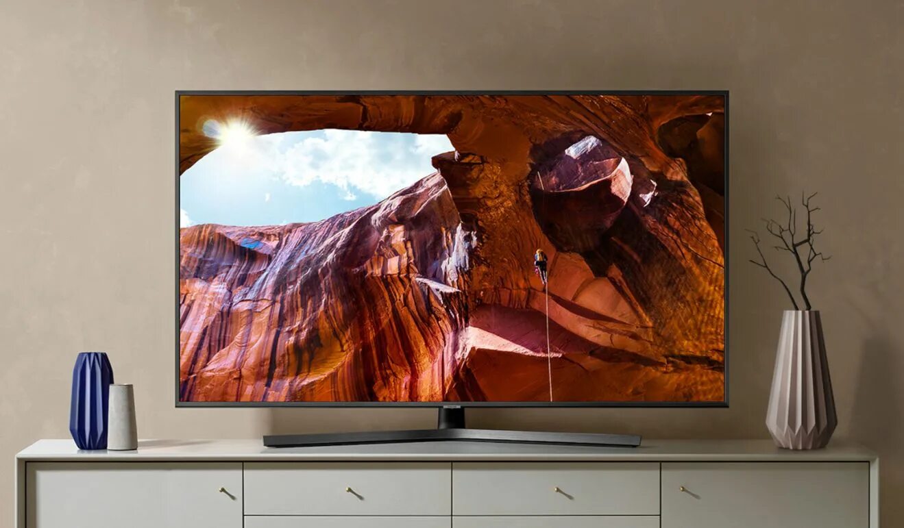 Samsung 50* Smart TV 4k. Самсунг телевизор 43 4к Smart. Samsung 65" 4k UHD led Smart TV. Телевизор самсунг 43 дюйма смарт в интерьере.