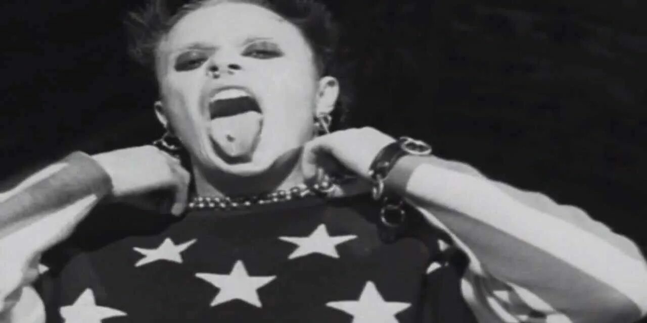 Песня firestarter. Кейт флинт firestarter. prodigy firestarter. firestarter prodigy клип. i am firestarter.