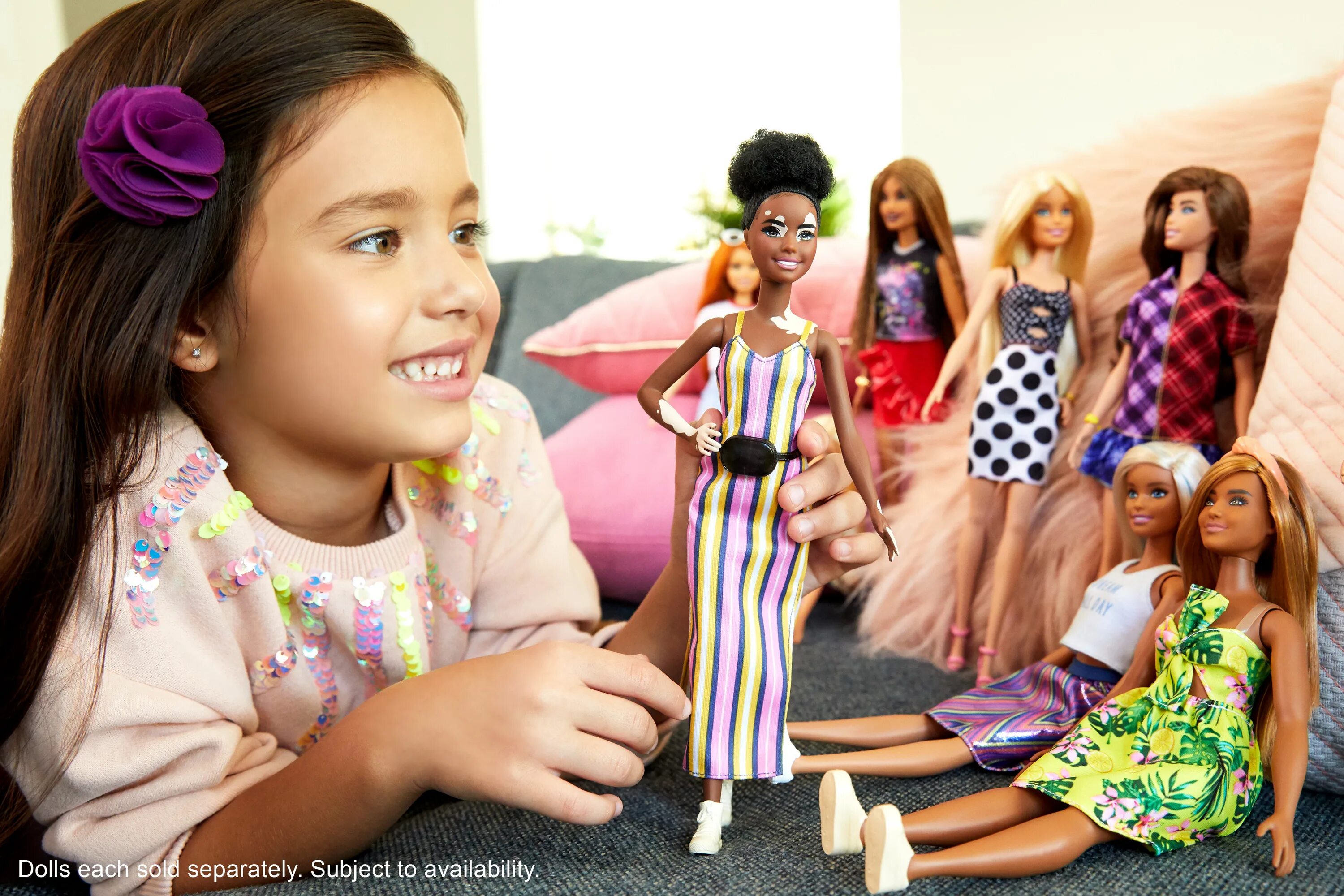 Кукла Барби с витилиго. Барби фашионистас 135. Mattel Barbie витилиго. Барби с витилиго.