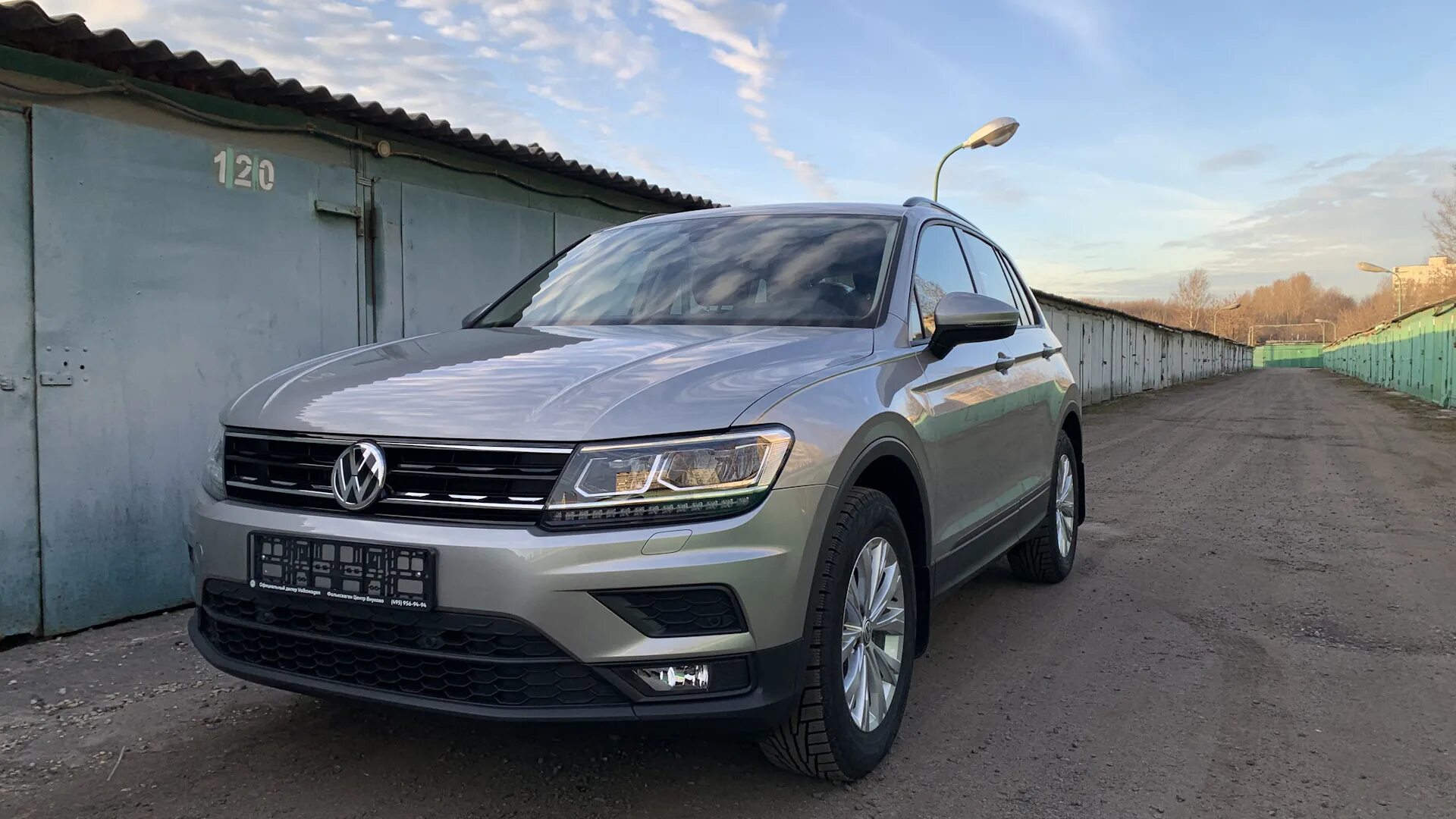 Новый тигуан российский. Volkswagen tiguan новая версия 2023. Tiguan 5n2. Volkswagen tiguan edition. Volkswagen wolfsburg edition.