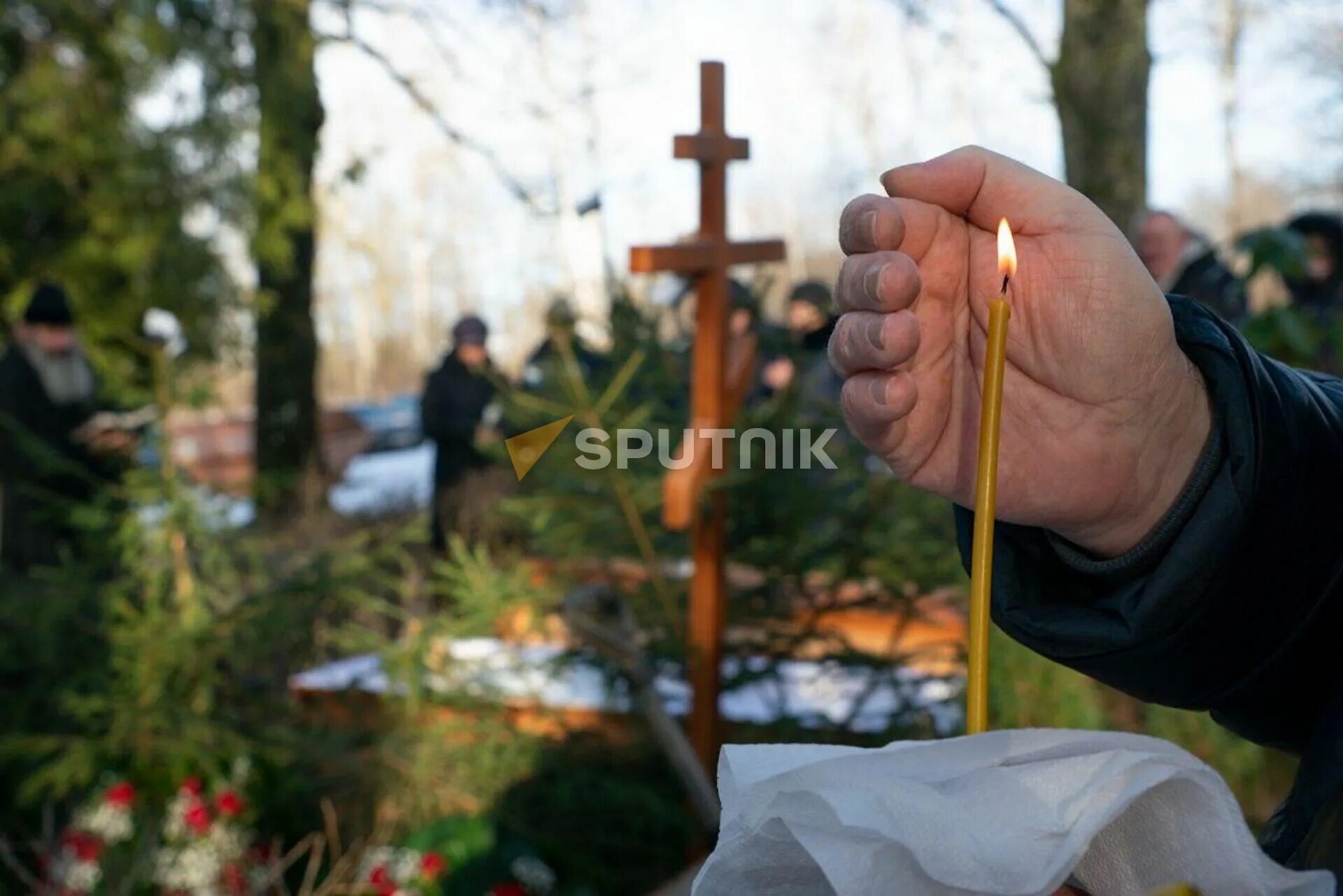 Бабку похоронили. Латвия Мадонна кладбище.