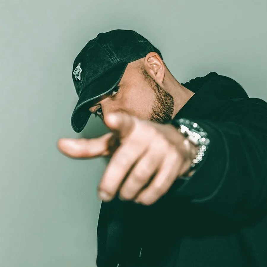 Kool savas немецкий рэпер. Kool savas немецкий рэпер. Kool savas official | essah tv. Kool savas. Kool savas про что поет.