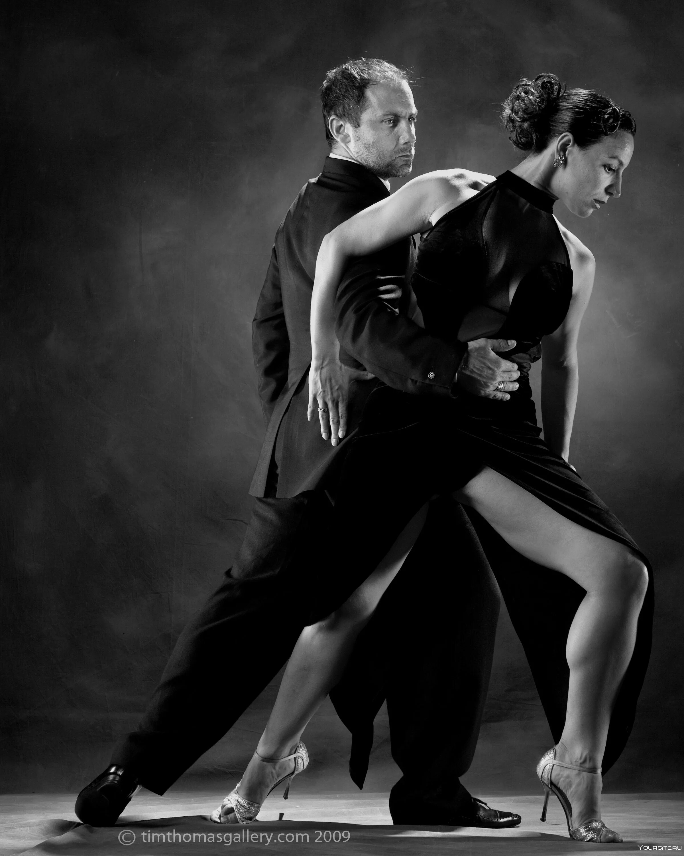 Танцоры танго. Танго Аргентинское кальгада. Бальные танцы Аргентинское танго. Аргентина танго. Парные танцы под музыку