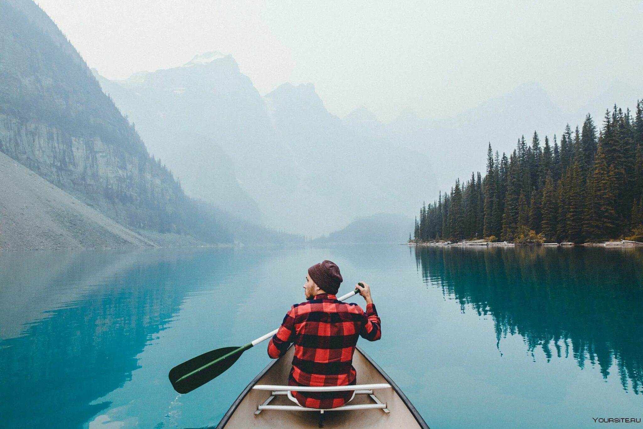 Travelling is expensive. Путешествие на лодке. Фотографии путешествий. Туризм картинки. Туризм и путешествия.