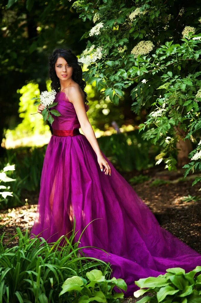 Моя королева текст круг. Моя королева текст. Королев ты очень красива в этом платье. Свадебное платье эфилия-м53785. Королев ты очень красива в этом платье.