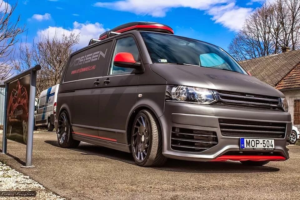 Тюнинг т5 мультивен. Фольксваген транспортер т5. vw transporter t5 tuning. фольксваген мультивен т5. vw t5 transporter multivan.