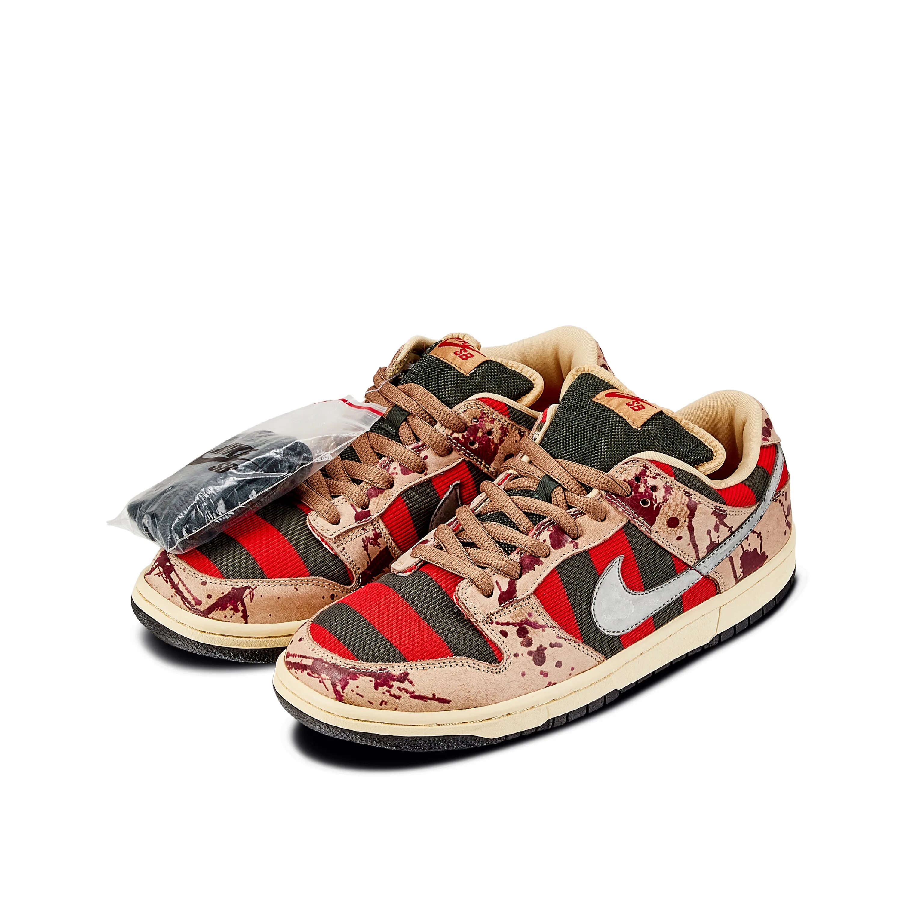 Найк крюгер. Nike SB Freddy Krueger. Nike Dunk Low Freddy Krueger. Nike SB Dunk Low Freddy Krueger. Nike SB Dunk Freddy Krueger.