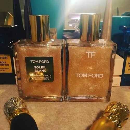 Масло tom ford. Tom Ford Soleil Oil. Tom Ford body Oil. Tom Ford Soleil Blanc shimmering body Oil. Tom Ford масло для тела.