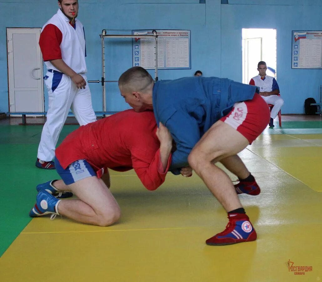 Самбо в самаре. Армейский рукопашный бой боевое самбо. Чемпионат по самбо среди студентов. Самбо самара. Боевое самбо в самаре.