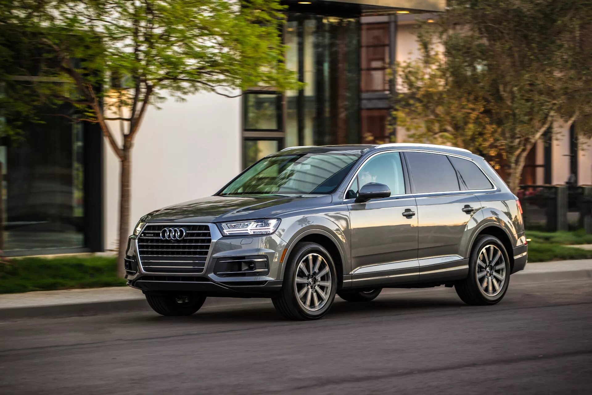 Ауди ку 7 2017. Audi q7. Audi q7 2018. Видео ку7. Ауди ку 7 2006.