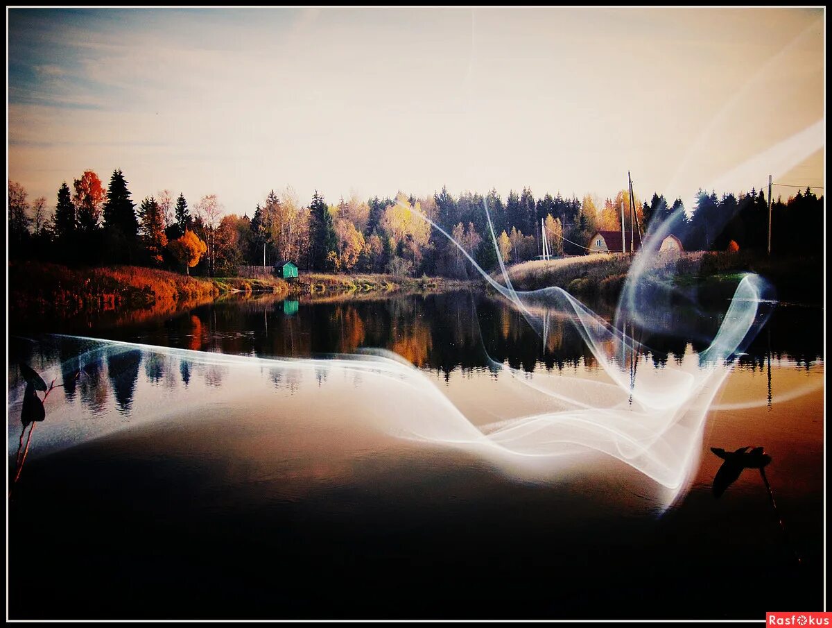 Липецк дымка над рекой. Озеро туман лекель. Дым над рекой. Рассвет туман. Озеро туман кондинский район.