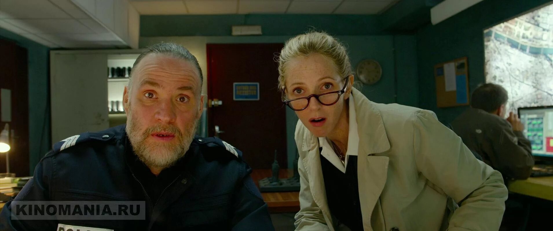 9 месяцев строго. 9 месяцев строгого режима (2013) постер. 9 месяцев строго. 9 месяцев строгого режима 2013. Франция комедия 9 месяцев строгого режима.