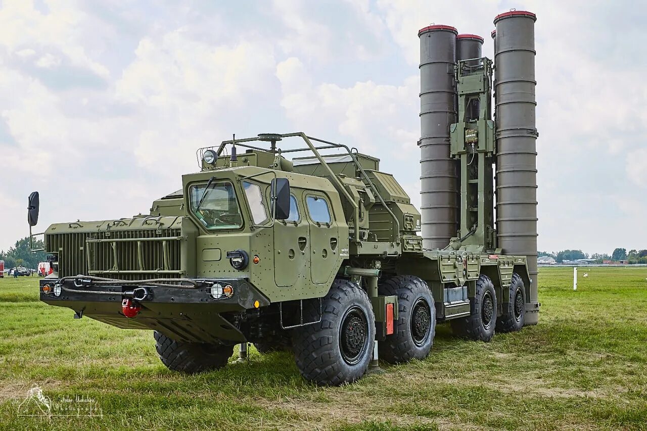 С-400 Триумф. ЗРС С-400 Триумф. С-400 Триумф МАЗ. S400 Триумф. Комплекс армейский