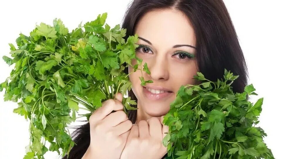 маска из петрушки. маска из петрушки для лица. маска из петрушки для лица от морщин. маска из трав. петрушка от морщин.