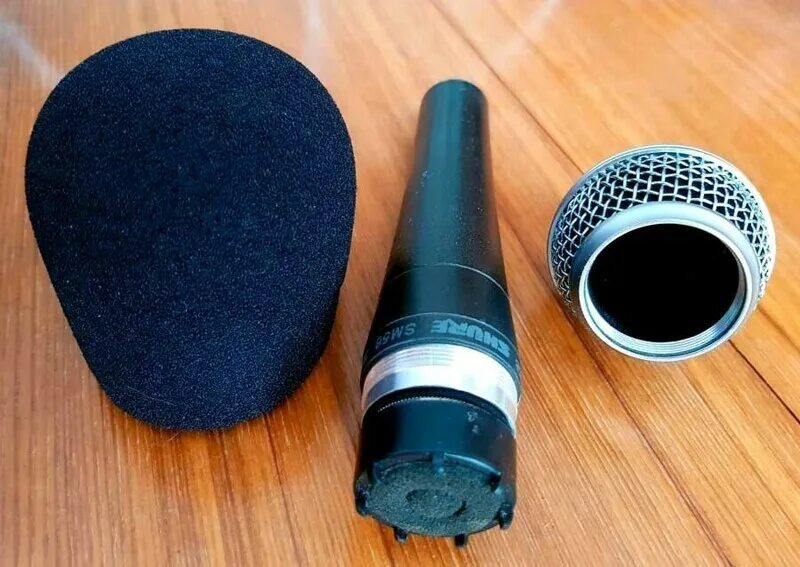 Диафрагма микрофона. Мембрана микрофона. микрофон приемник звука. микрофон sennheiser насадка на микрофон.