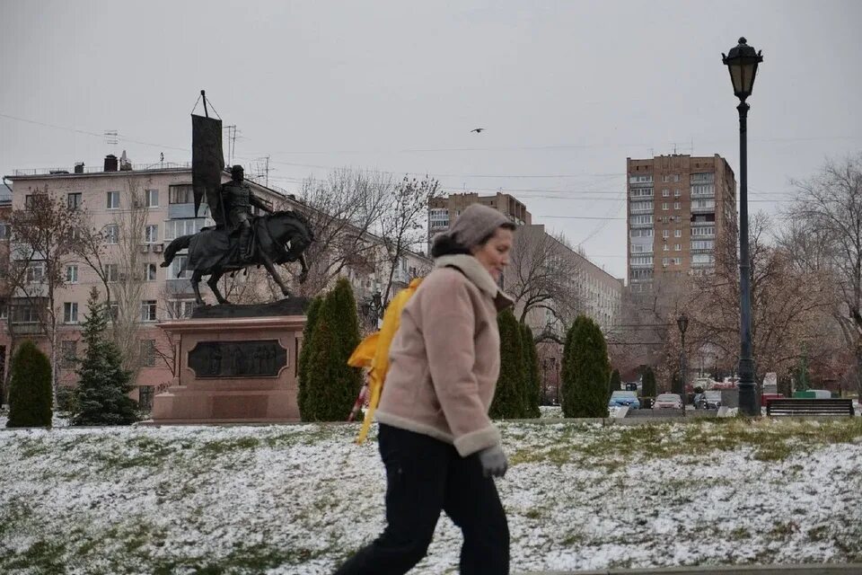 Зима в самаре 2012. Сильный мороз в самаре. Почему в самаре холодно. Самара мороз. Самарская набережная зимой.