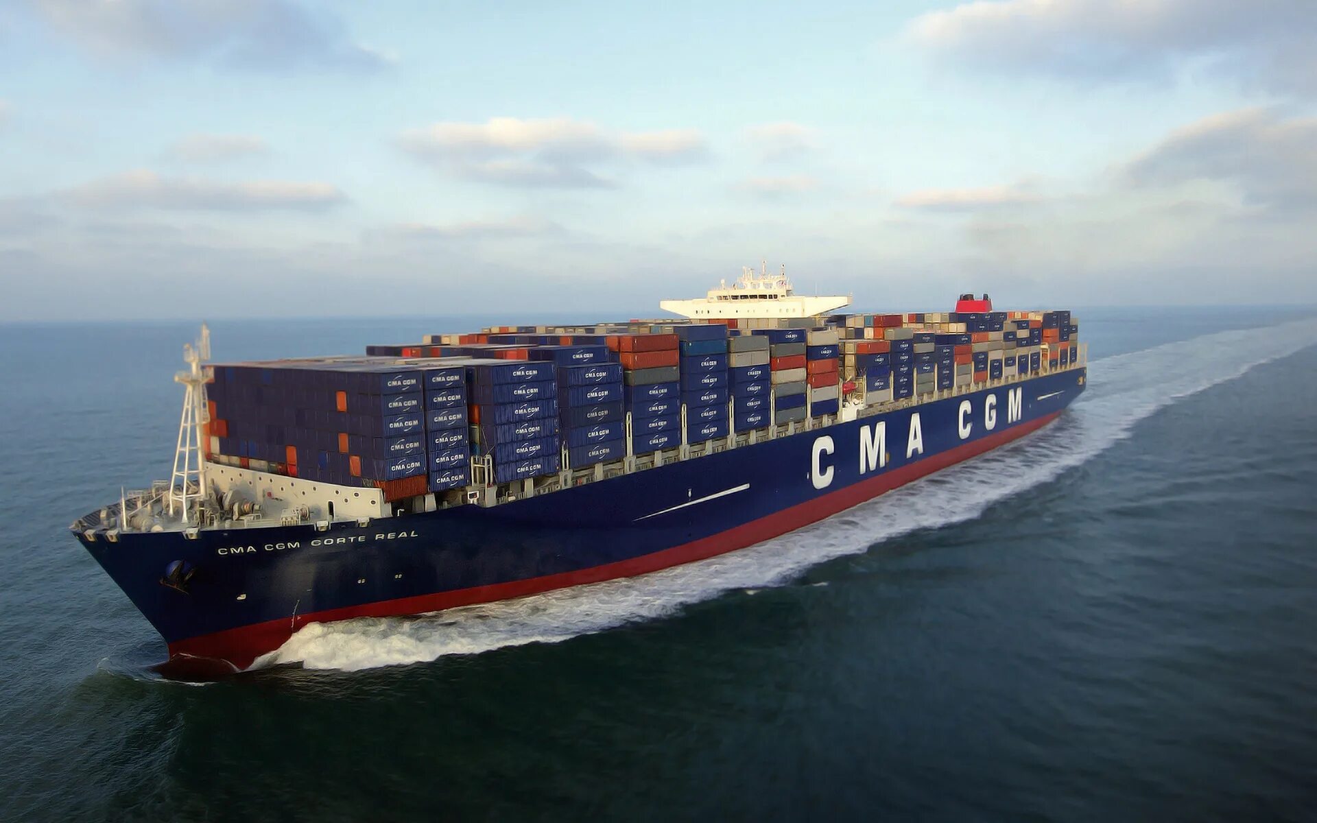 Cma tracking. Контейнеровоз cma cgm. cma cgm корабль. cma cgm контейнеровозы корабль. контейнеровоз &quot;макс ульрих&quot;.