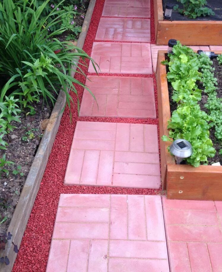 Плитка между грядками на даче. Плитка между грядками на даче. Тропинки между грядками. Дорожки в огороде. Плитка между грядками.