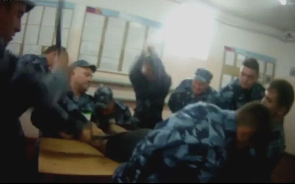Набирают заключенных