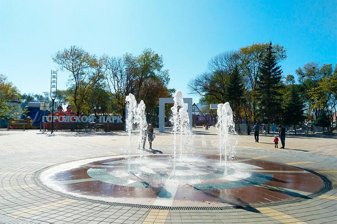 Мин воды владивосток. Город Минеральные воды парк городской. МУП городской парк, Минеральные воды. Сквер Минеральных Водах. Центральный парк Минеральные воды.