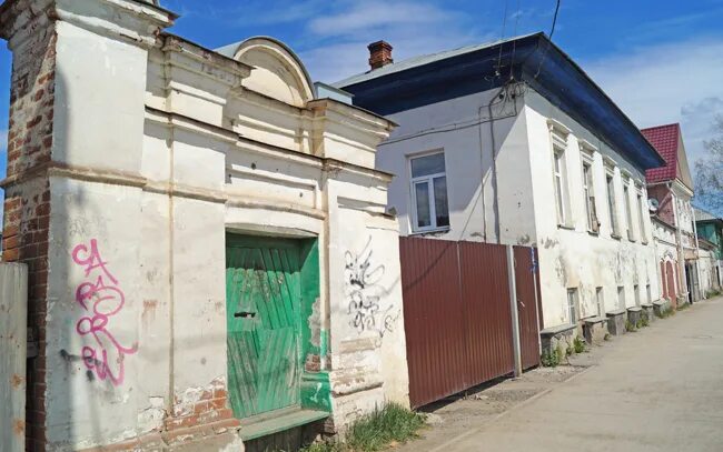 Гагарина улица кунгур. Усадьба губкина кунгур. Гагарина 8 кунгур. Гагарина 8 смоленск. Гагарина улица кунгур.