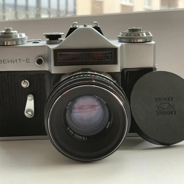 Зеркальный пленочный фотоаппарат зенит. Пленочный фотоаппарат зенит е. Пленочный фотоаппарат зенит. Пленочный фотоаппарат zenit. Zenit фотоаппарат.