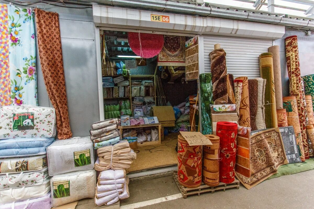 Магазин ткани рынок. Сибтекстиль петрова 62. Ткани в торговых центрах. Оптовый рынок. Магазин ткани рынок.