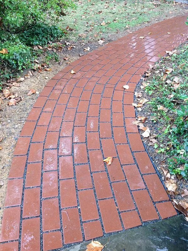 Как сделать дорожку из кирпича своими. Permeable paver. тротуарная дорожка. дорожка из кирпича. садовые дорожки из кирпича.