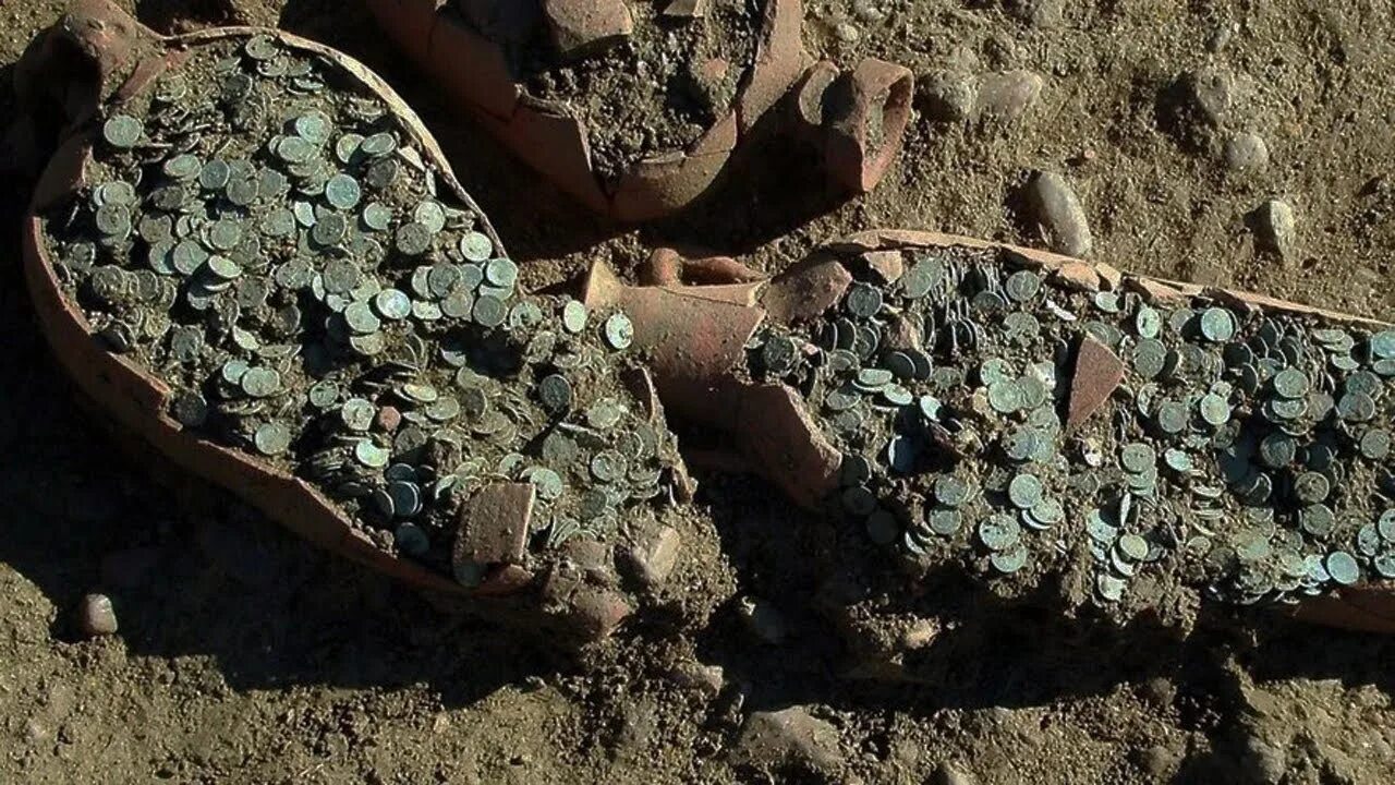 Кто является почетным жителем находки. Находки кладоискателей в крыму. раскопки клада. старинные находки. реальные клады.