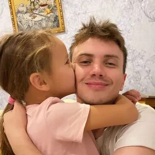 Сколько марату лет