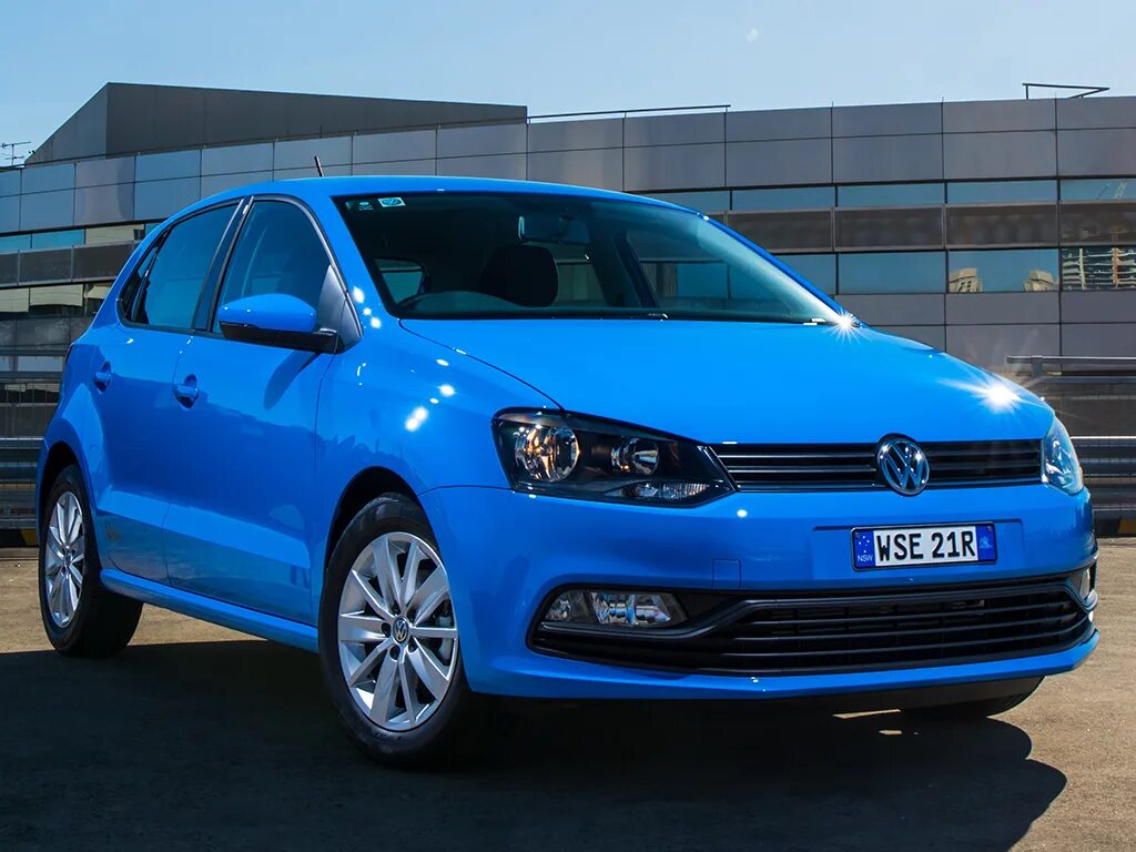 Автомобиль vw polo. Фольксваген Polo. Volkswagen Polo VW. Поло Volkswagen Polo. Фольксваген поло 1 поколение.