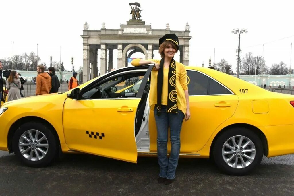 Такси. Такси Москва. Московское такси. Такси 956 Москва.