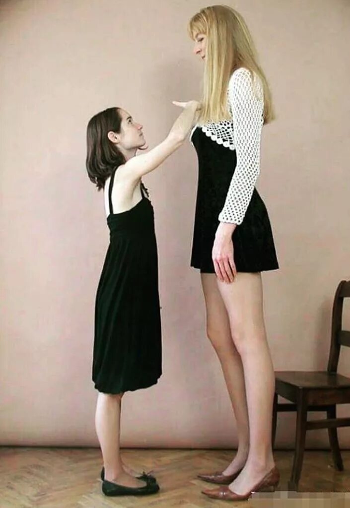 Giantfem девушка. Tall girl. Tall Josephine. Tall girl 211 cm.