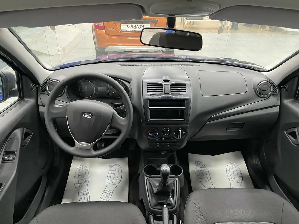 гранта 2022 кондиционер. лада гранта 2022 салон. новая lada granta 2022. салон гранта 2022 классик кондиционер. лада гранта классик 22 комплектация.