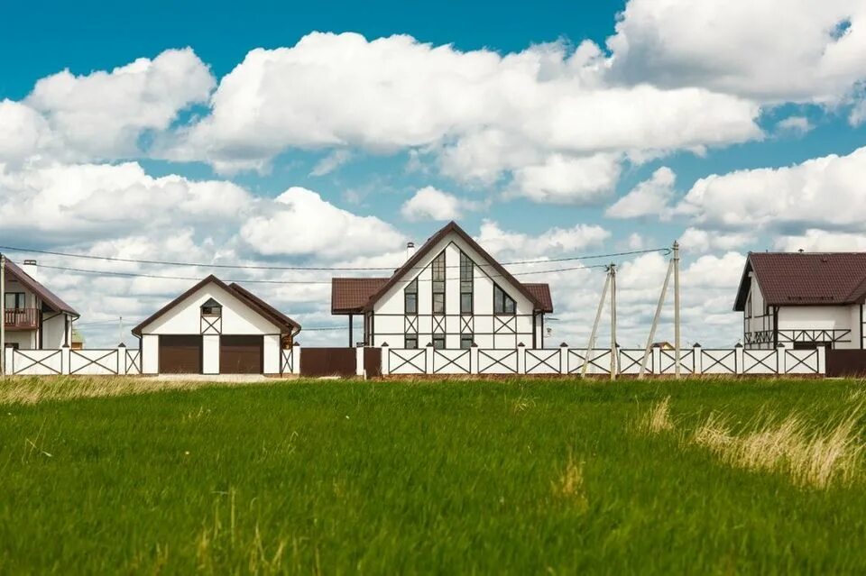 Поселок луговой. Село Луговое коттеджный поселок. Поселок Луговое Тюмень. КП Луговое Тюмень. Участок в с. Луговое Тюмень.