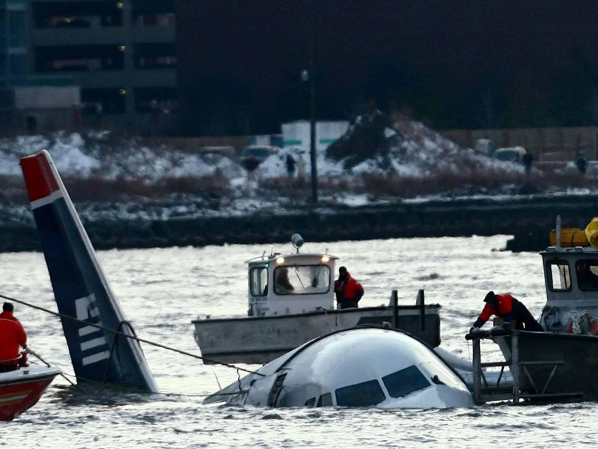 Hudson river plane crash. Гудзон 2009. Аварийная посадка a320 на Гудзон. Чудо на Гудзоне 2009. Авиакатастрофа на Гудзоне 2009.