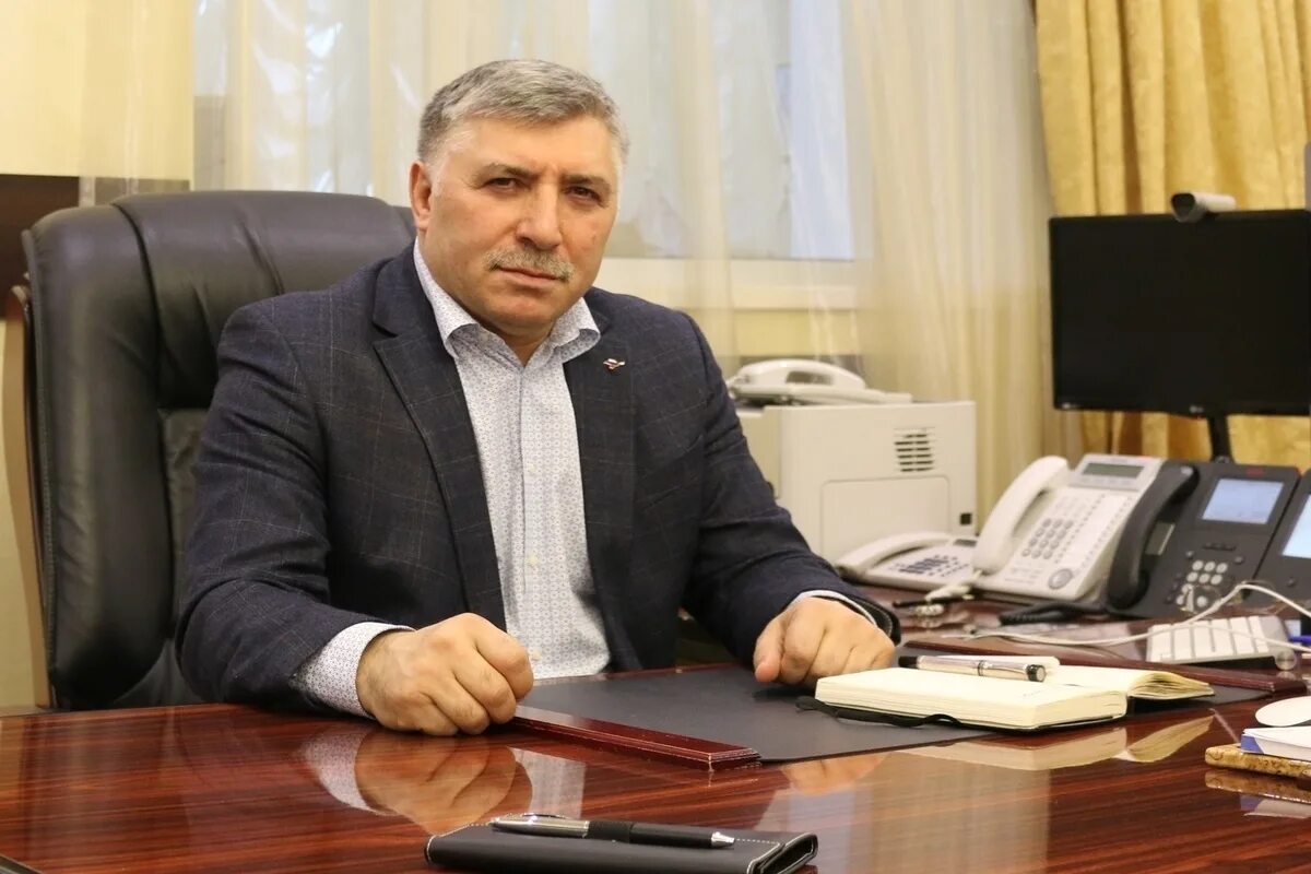 Акуев керим гаджикурбанович жена. Акуев керим гаджикурбанович. Керим акуев. Акуев керим гаджикурбанович. Керим акуев.