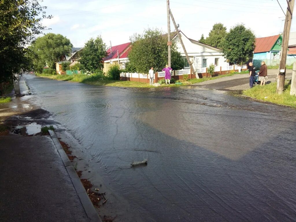 Коллаж потоп в тюмени. Махнево фото. Поселок ливни. Потоп в кировском. Киров ливень.