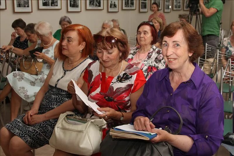 Заставка университет старшего поколения. Университет для пожилых москва. Старшее поколение университет. Университет старшего поколения в нижнем новгороде. Заставка университет старшего поколения.