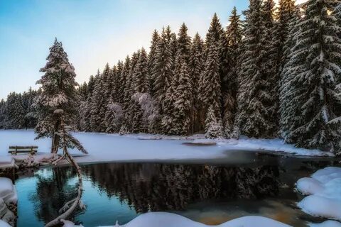 Вода ели идет