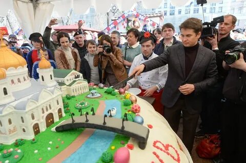Самая большая пасха в мире