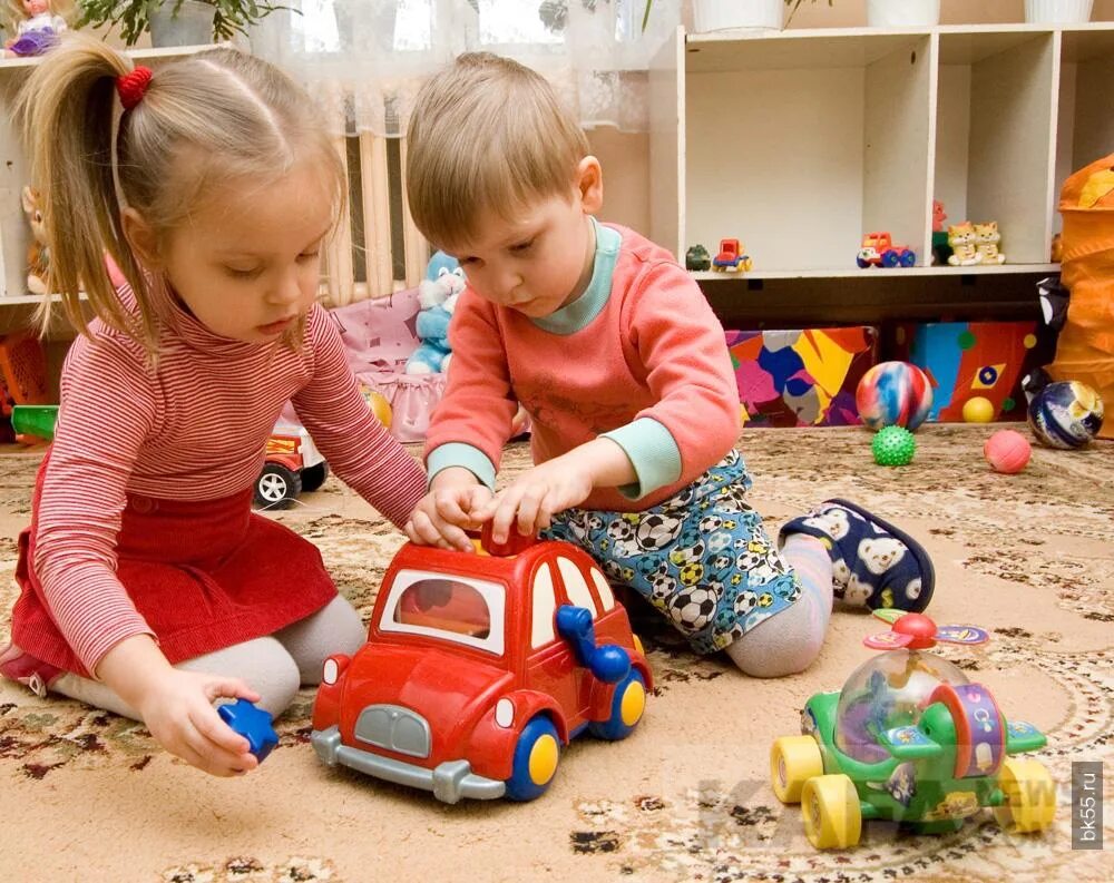 игрушки для детского сада. дети в саду. детский сад ясли. дети в яслях. играть детский сад малыши.