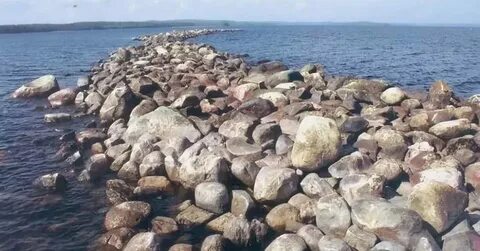 Каменную гряду